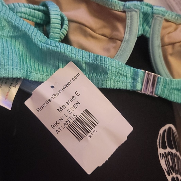 Bikini - Picture 4 of 5